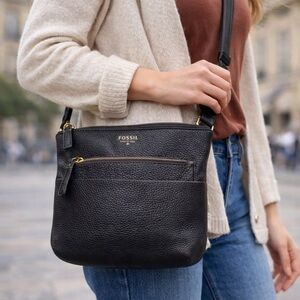 Fossil Cowhide Leather Crossbody Purse Black Gold Hardware Minimalist classic